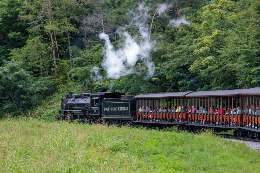 Scenic Train Rides Near Chattanooga Seniors Will Love