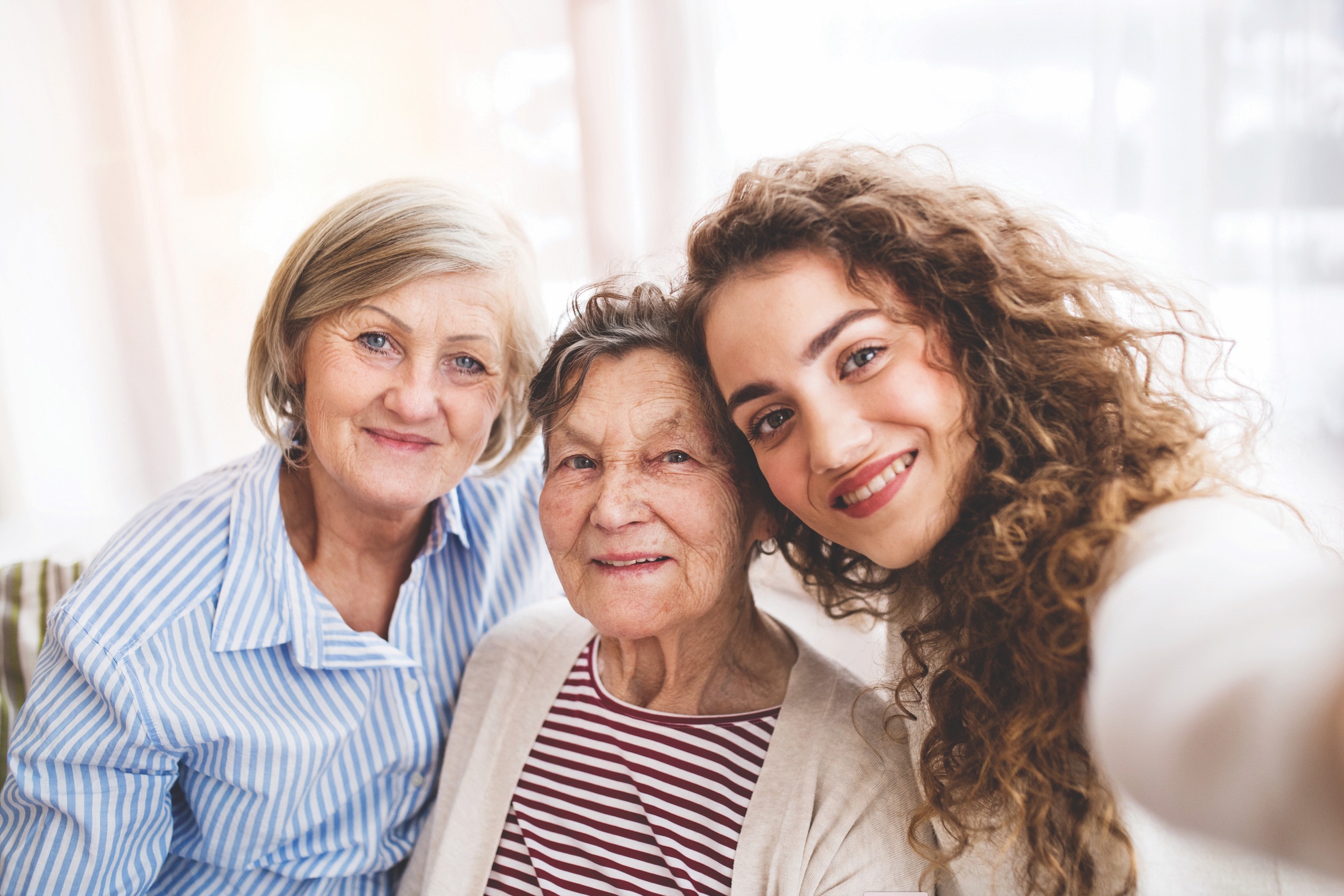 Community Engagement for Seniors in Fort Myers, FL | Assisting Hands