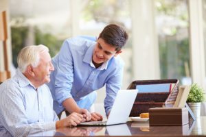 Caregivers in Loudoun VA: Ideas to Help Elderly People Stay Connected with Family