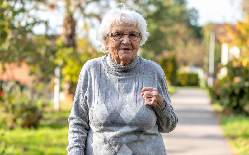 How Seniors Can Stay Physically Active