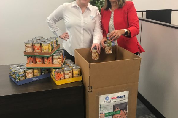 Assisting-Hands-Schaumburg-Food-Drive