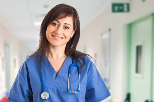 How Nurses and Caregivers Work Together to Keep Seniors Safe at Home