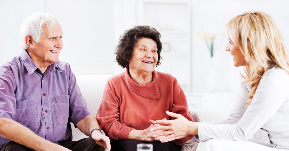 Eldelrly-couple-and-girl-talking-Aging-Parent-Overcome-Harmful-Habits