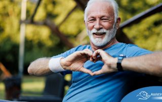 A senior stays active during men’s health month benefitting from senior health at home.