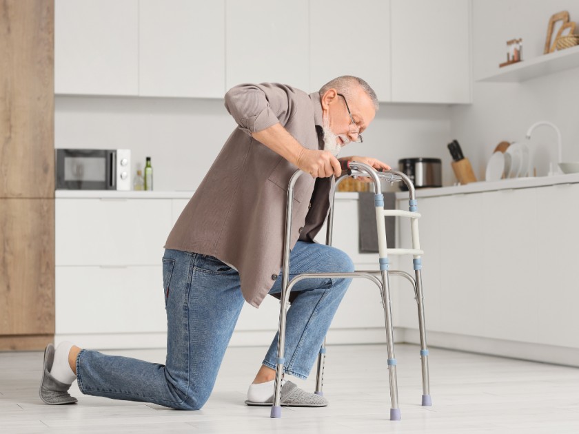How Assisting Hands Home Care Reduces Readmissions
