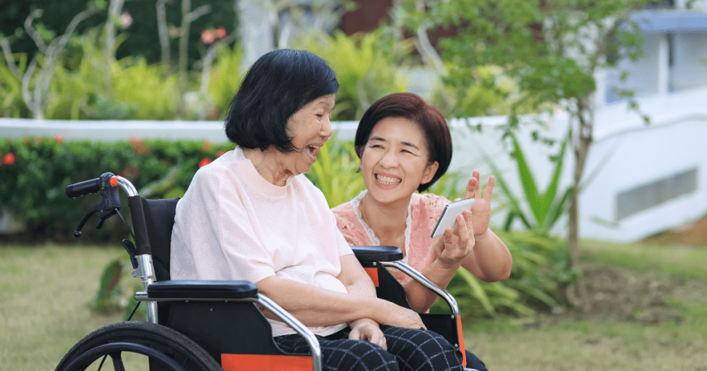 Elderly-happy-with-daughter-senior-home-care