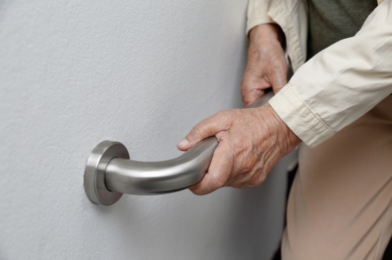 how-do-i-make-it-safer-for-my-parent-with-alzheimers-to-live-at-home-dana-point-ca